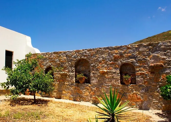 Daire Thomas - Chora Katápola