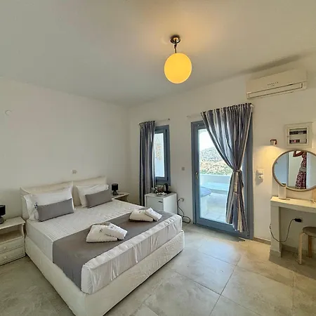 Thomas - Chora Apartment *